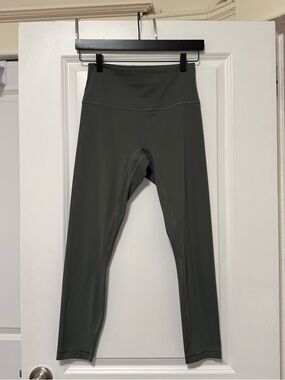 Lululemon Align No Line Leggings 25” in Palm Deco Size 8